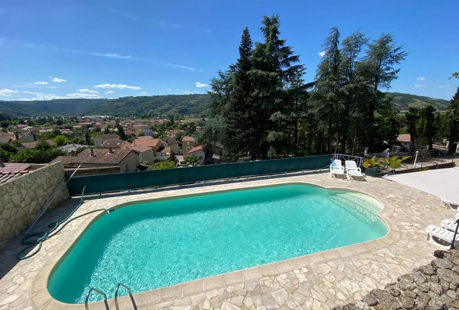 Chambre D'Hotes Napoleon A La Terrasse Piscine Local Velo Tournon-sur-Rhone Bed and Breakfast